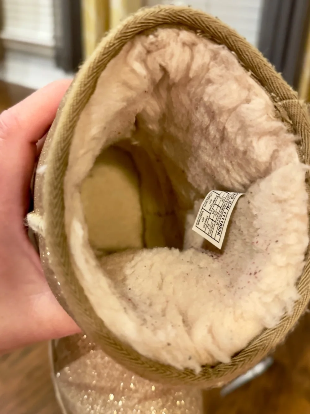 Girls Ugg Gold Glitter Classic Short Boots, Size 3